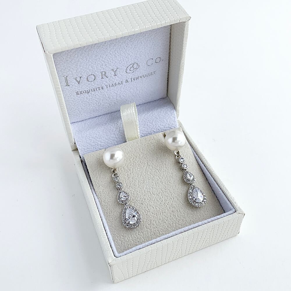 Ivory & Co. クリスタルドロップピアス Ivory & Co. クリスタルドロップピアス （キュービック