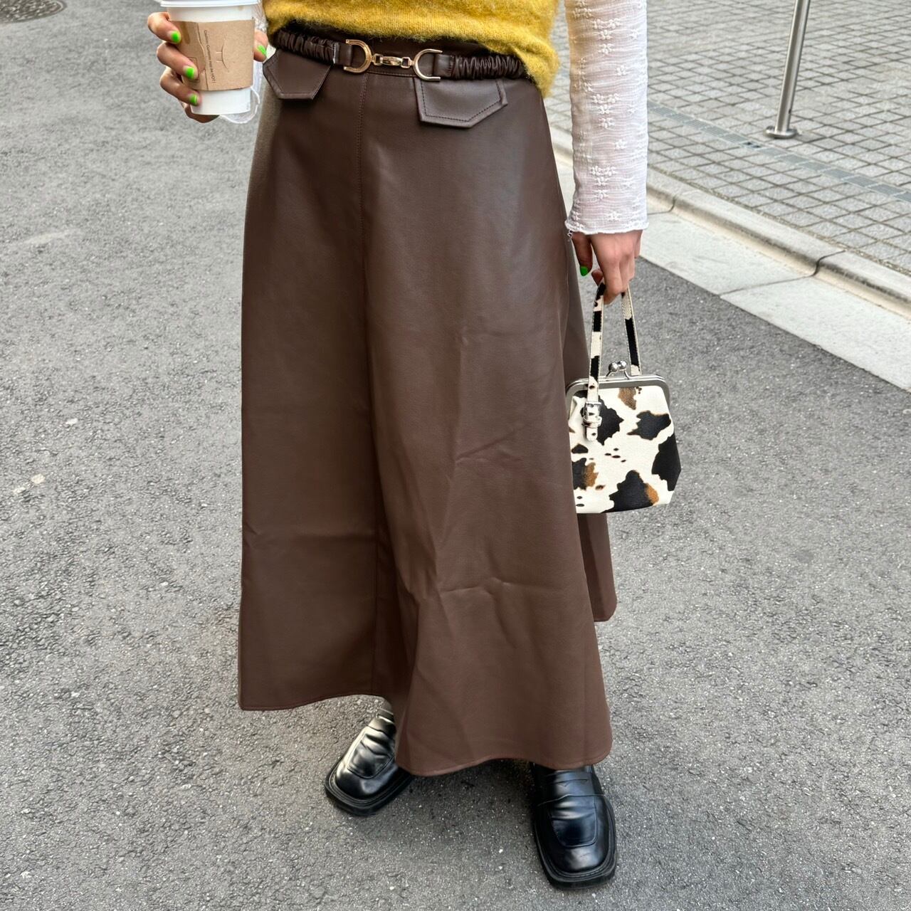 フェイクレザーフレアスカート_LN02597