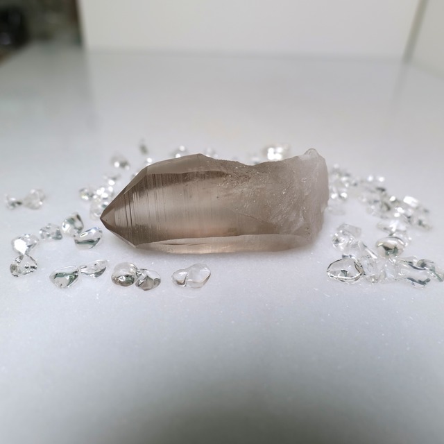 【豊かさへのヴィジョンを開き、望む未来を現実へと導く】ゴールデンヴィジョンクォーツ　ポイント　100　G13_1