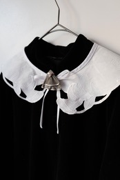 Silver frilled dress clip