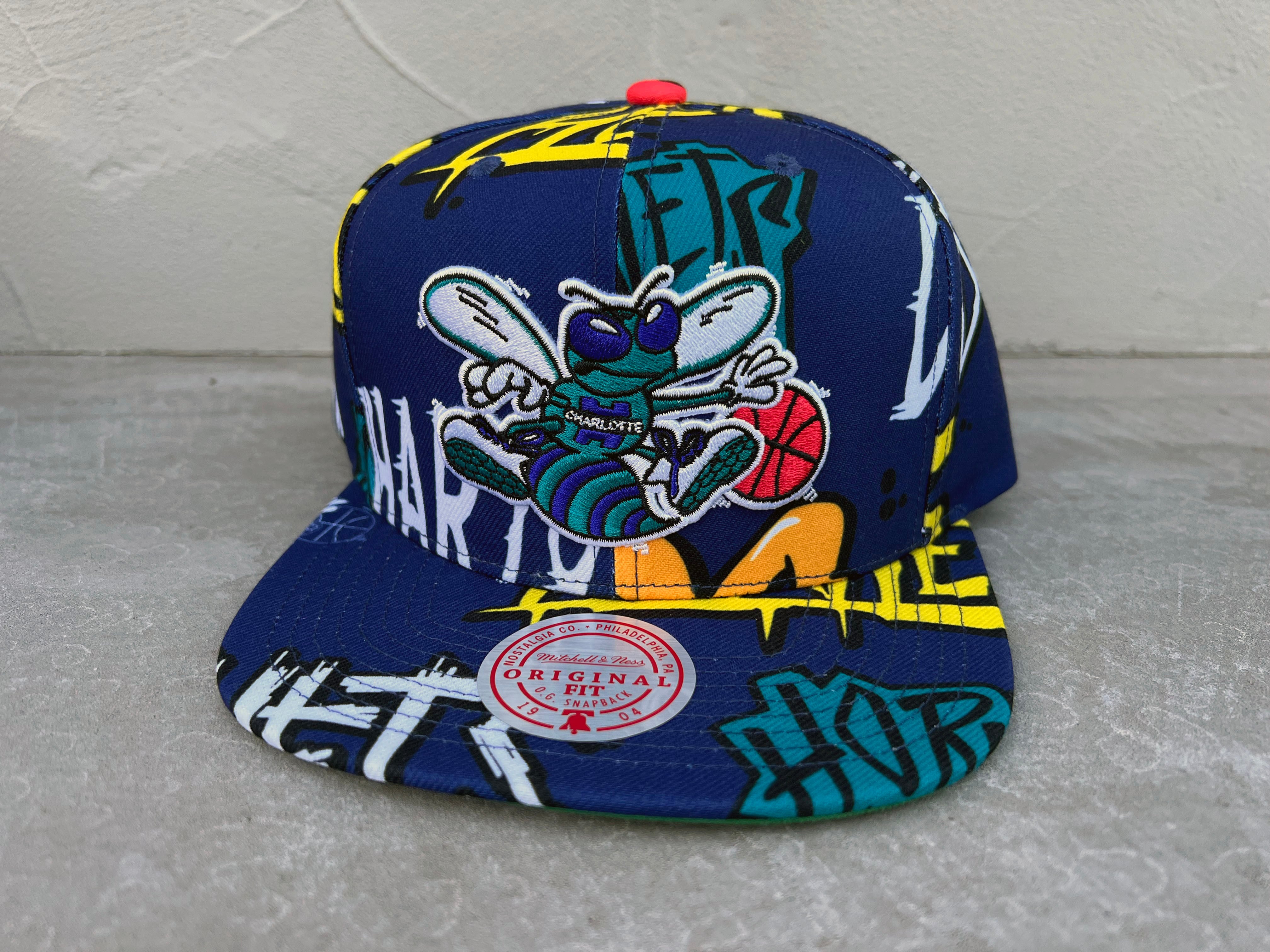 Mitchell & Ness 新作 90S総柄 HORNETS’ スナップバック メロボール