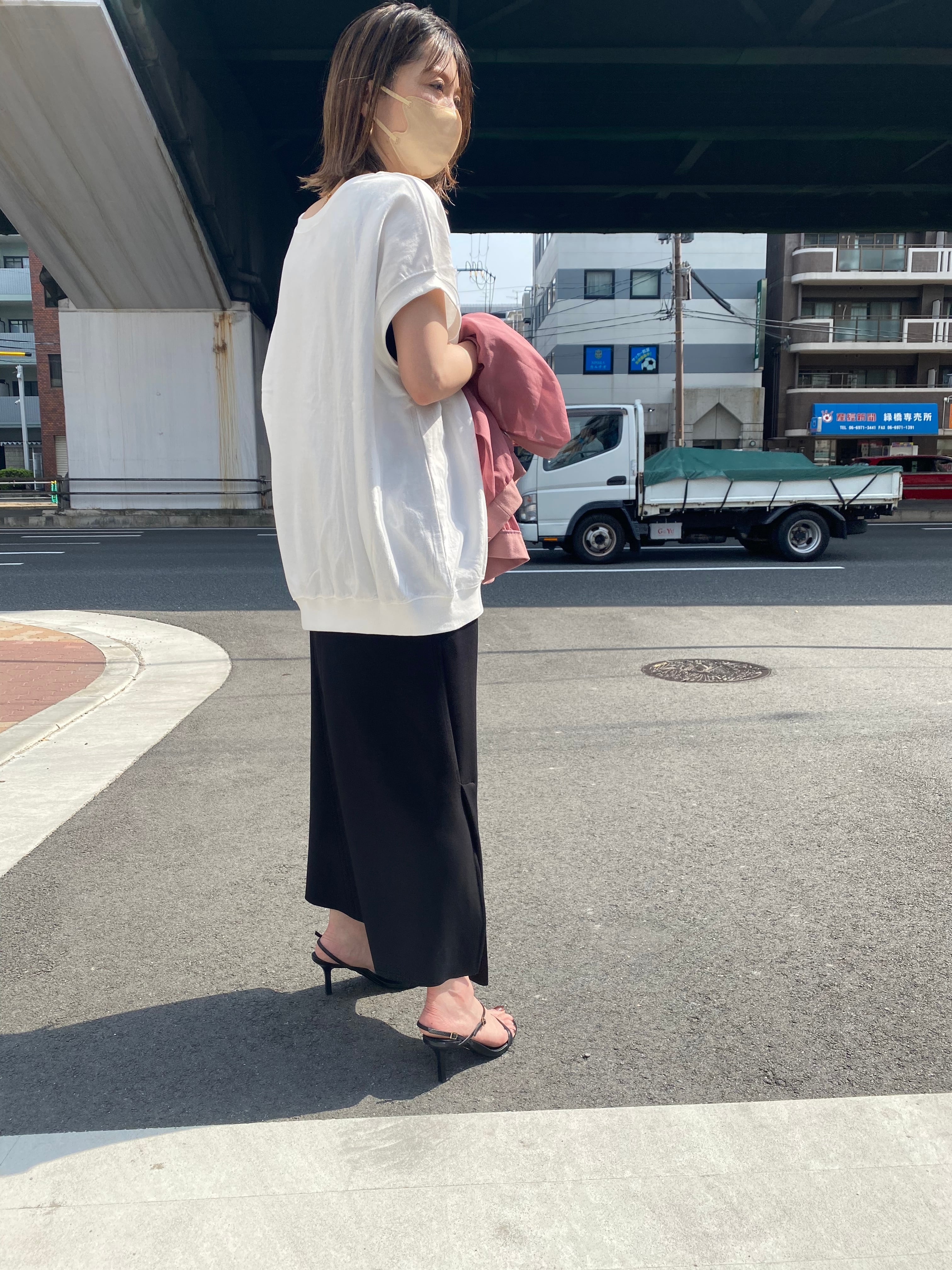 【CHIGNON】 ライトダンボール斜めベンツスカート