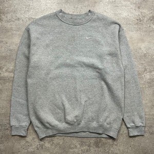 NIKE SMALL SWOOSH SWEATSHIRT SIZE L (USED)