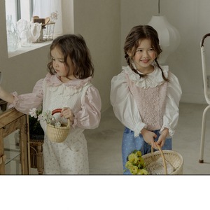 秋フリル襟花柄ニットベスト