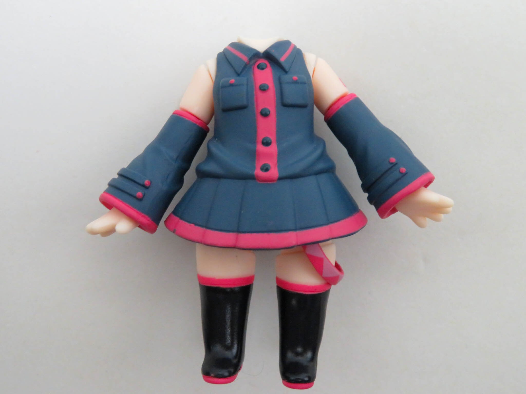 (A-ランク)【2890】 重音テト 2.0 体パーツ テトの服 ねんどろいど