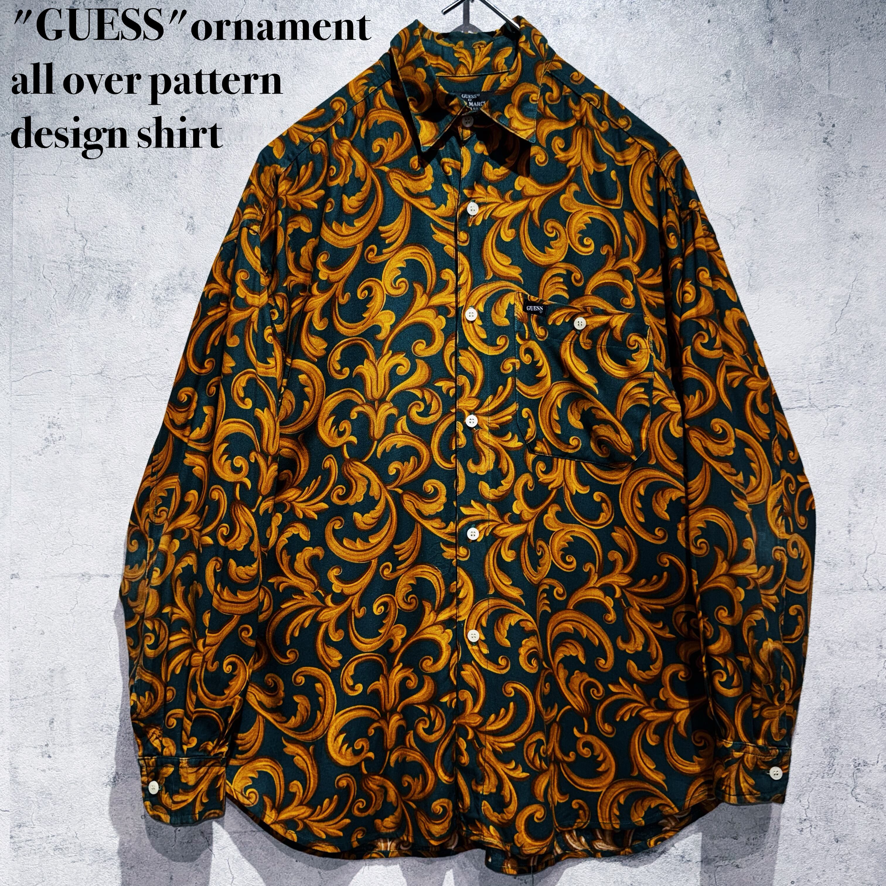 "GUESS"ornament all over pattern design shirt