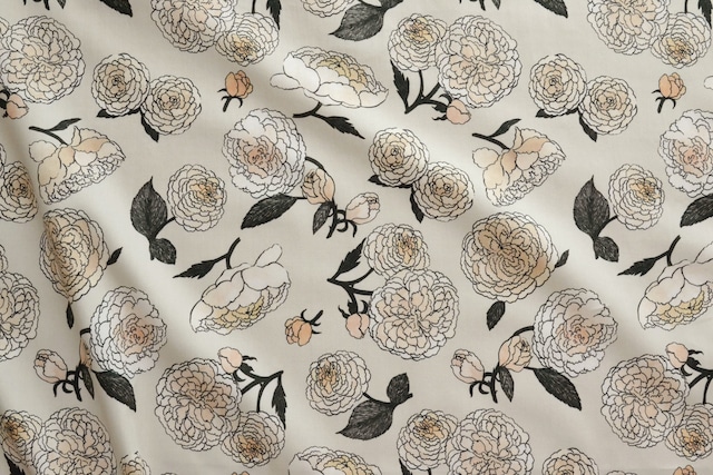 <garden petals>  コットン生地  150cm x 100cm