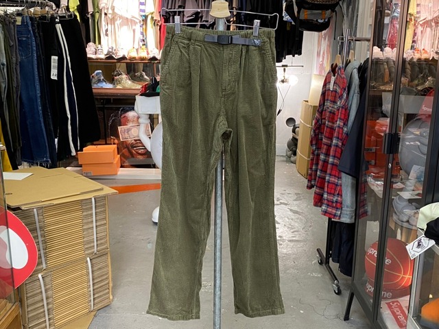 GRAMICCI OSHMAN’S EXCLUSIVE 8WALES CORDUROY WIDE TAPERED PANT OLIVE ASIA SMALL 1205