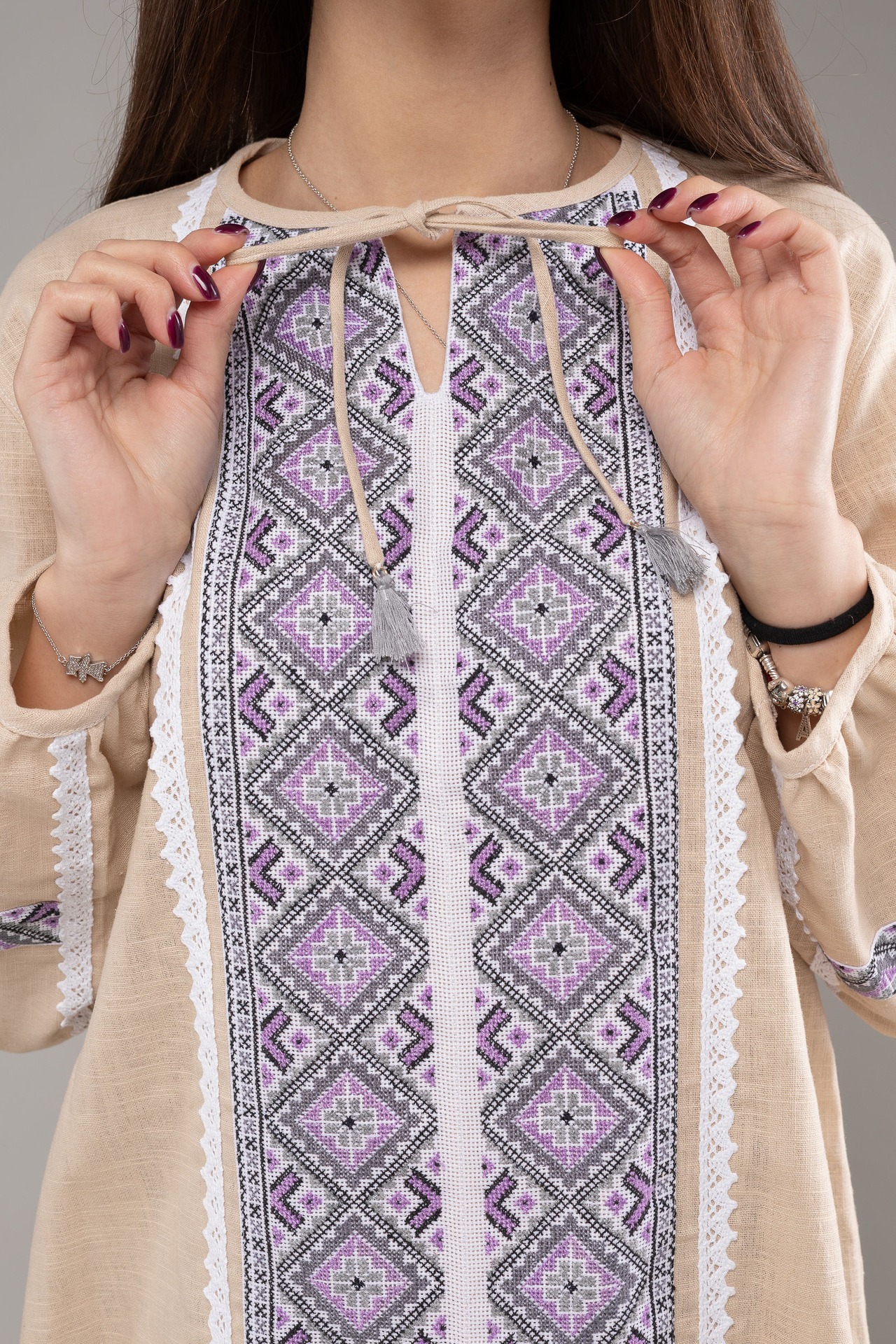 ウクライナ刺繍ヴィシヴァンカ　バルーン袖　手刺繍　麻　レディース・フリーサイズ - 10