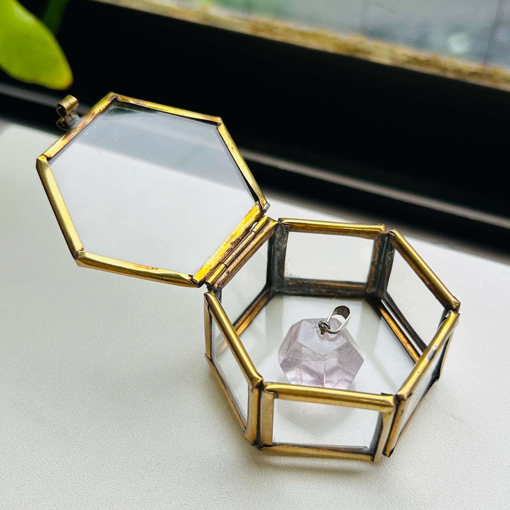 六角形ガラス小箱 | Milo Antiques & Vintage