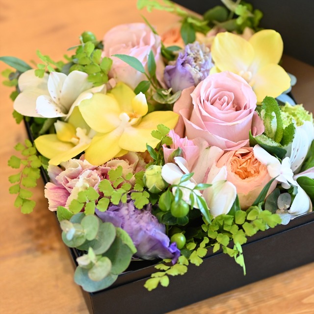 ボックスフラワー　Mサイズ