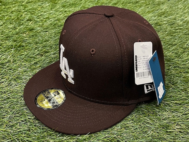 UNDEFEATED × NEW ERA LADODGERS FITTED CAP BROWN 58.7cm 02726