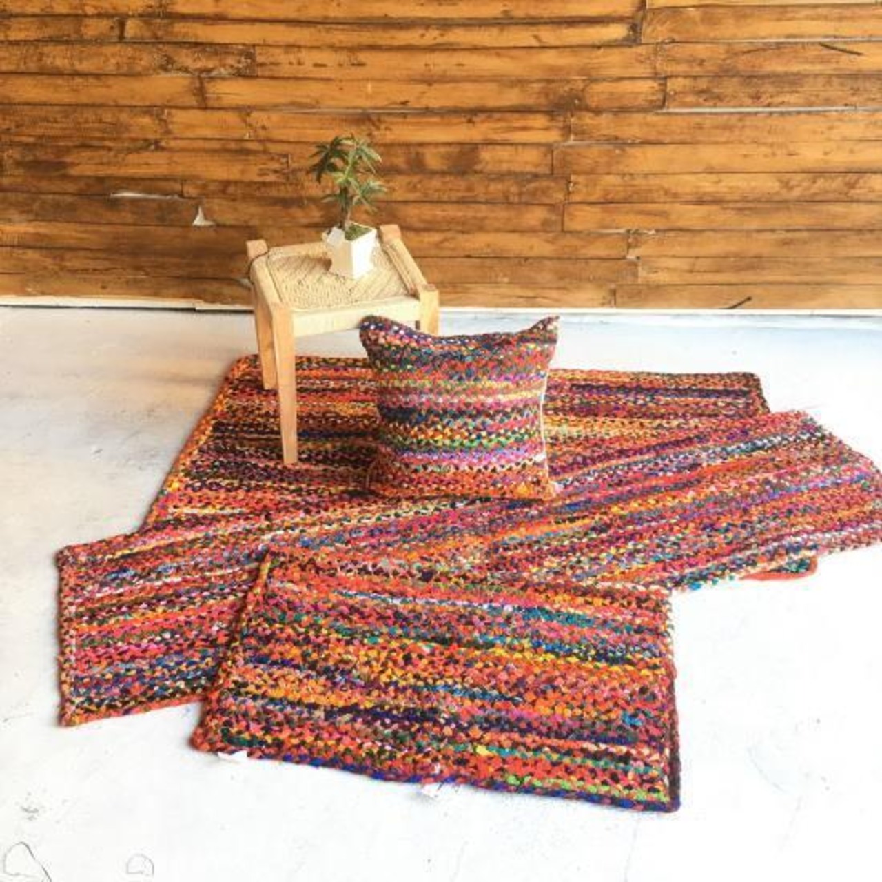 TOPANGA Homefurnishing　リサイクルカラフルウィービングラウンドラグマット　150×150cm
