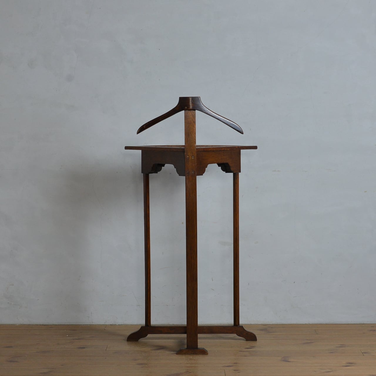 Valet Stand / バレットスタンド 〈ラック・ハンガーラック Valet Stand / バレットスタンド 〈ラック・ハンガーラック
