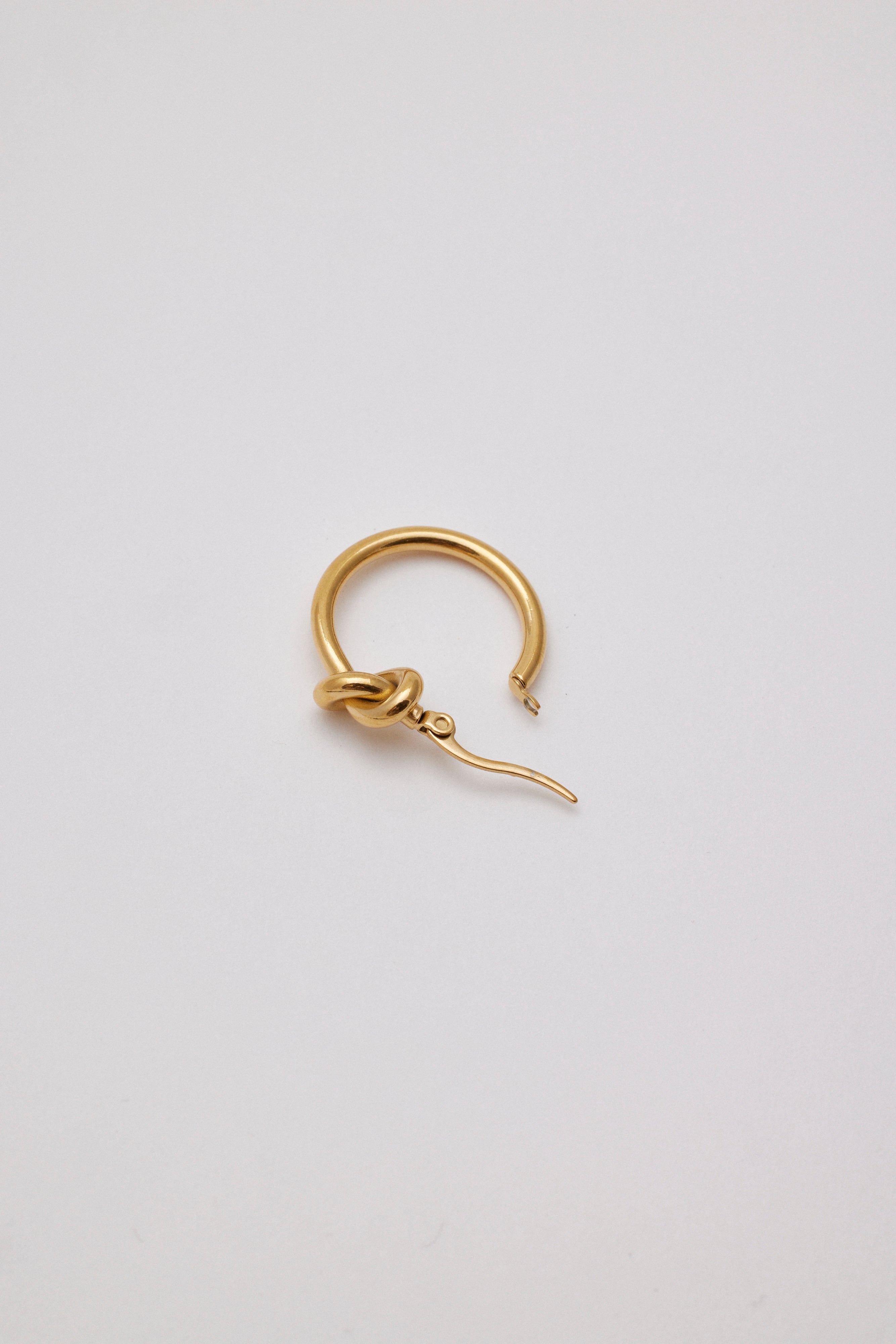 ノットデザイン フープ ピアス MP139 | emu