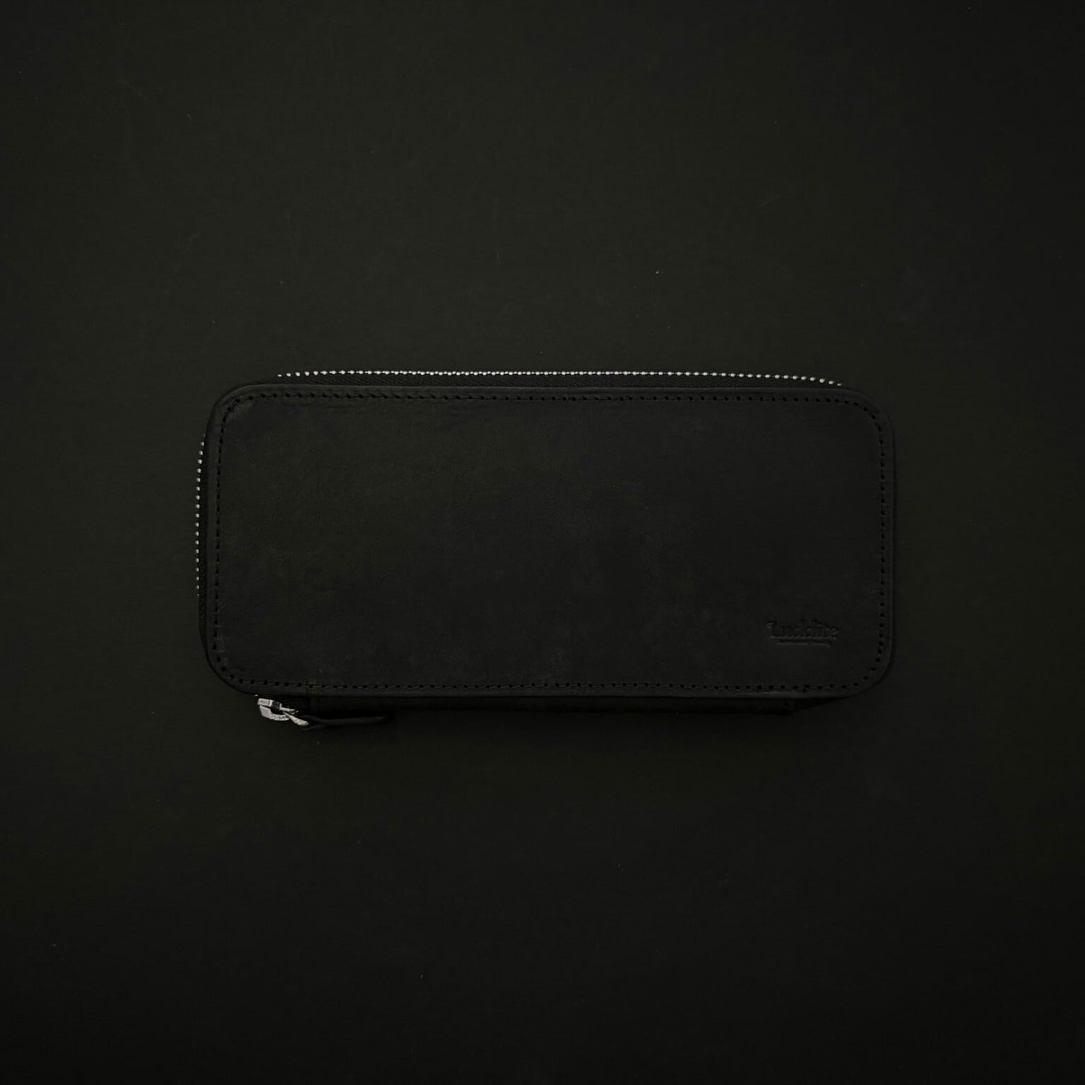 ラウンドジップペンケース エッセンシャル MAYA | Luddite ラダイト