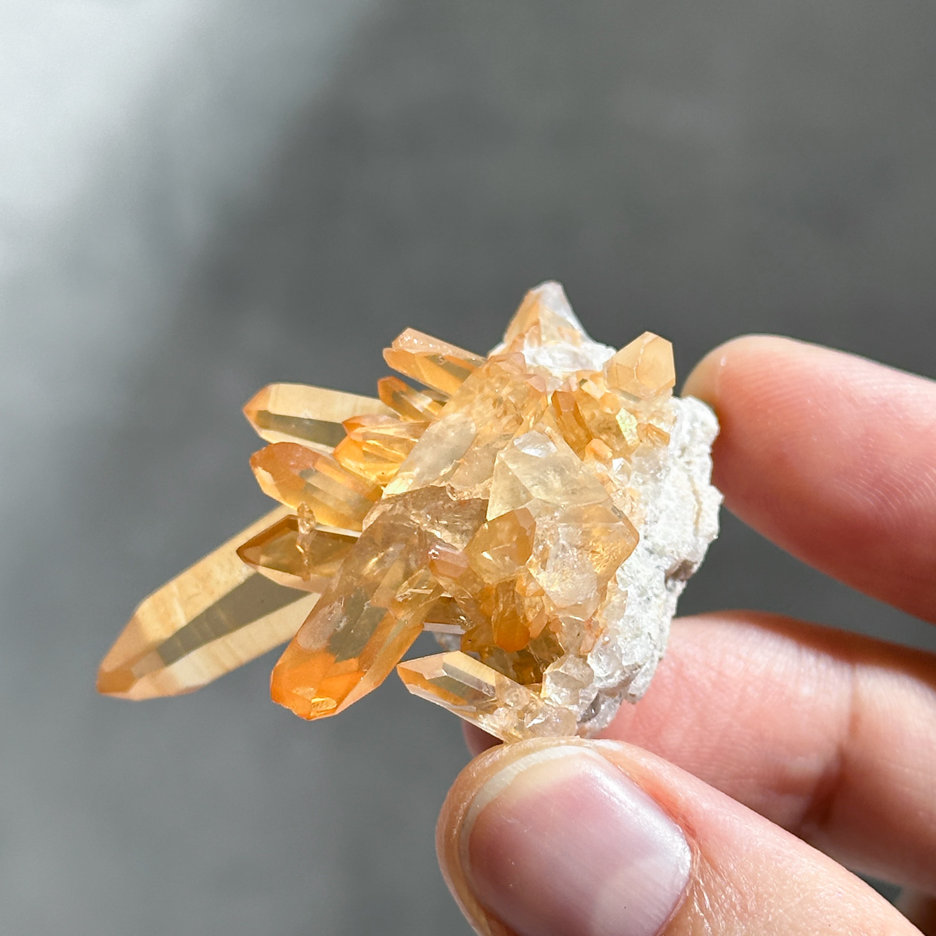 ミナスジェライス産タンジェリンクォーツ クラスター04◇ Tangerine