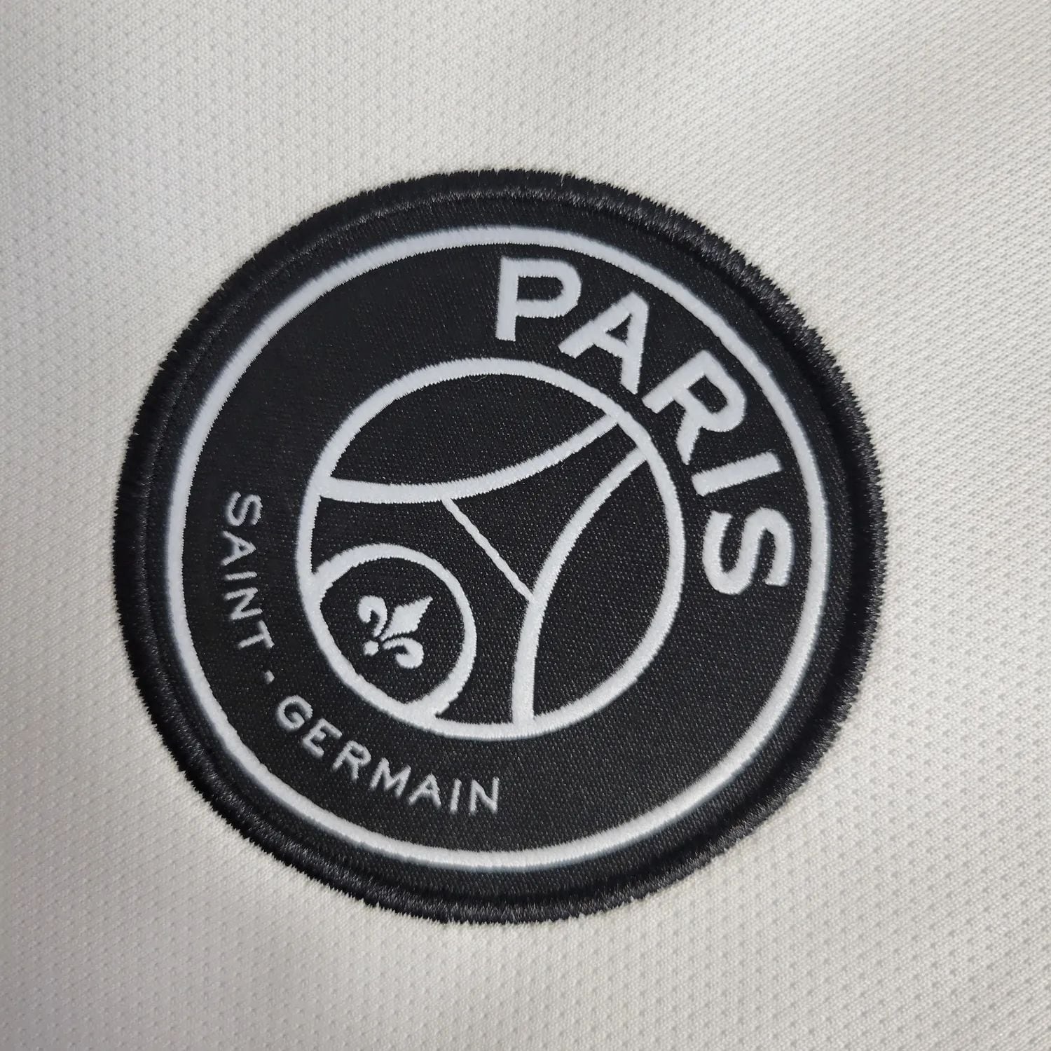 パリ・サンジェルマン PSG 18/19 長袖　ユニフォーム 18-19 PSG White Retro Long Sleeve Jersey パリサンジェルマン 18-19