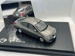 【ディーラー特注】 1/43 日産 ラティーノ N17 (チタニウム グレー)買取品