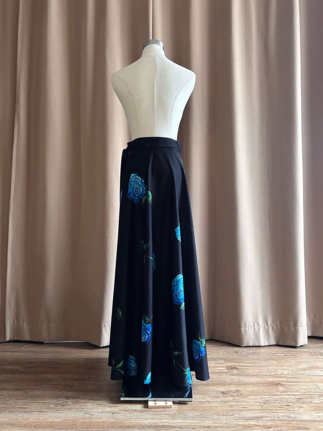 blue rose pattern maxi skirt-4810-7