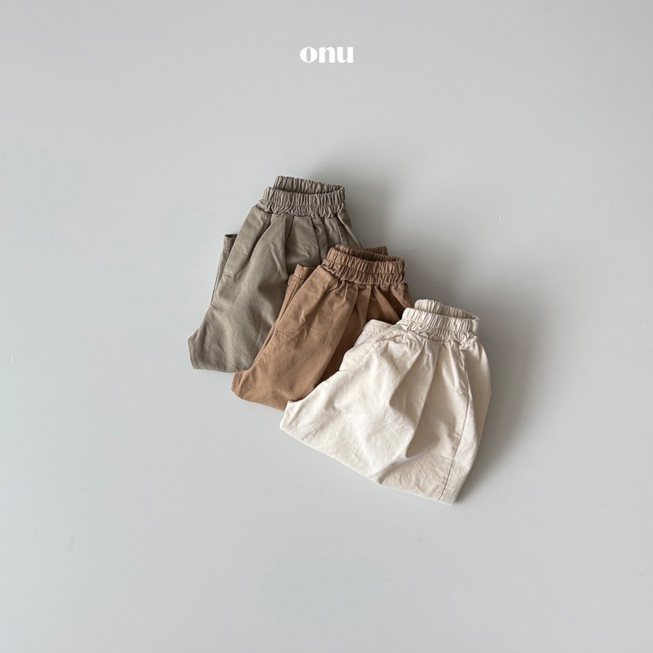 ONU 26/SS Twill Pleated Pants