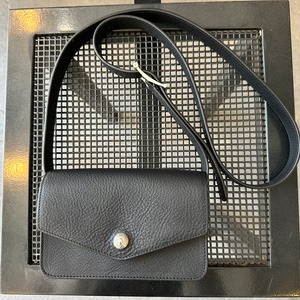 Antidote BUYERS CLUB Leather Wearable Wallet Bag