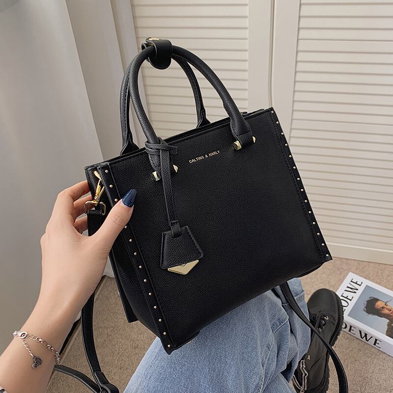 オータムウィンターレッド 秋物 冬物 ハンドバッグ メッセンジャーバッグ 手作りハンドバック24397881148