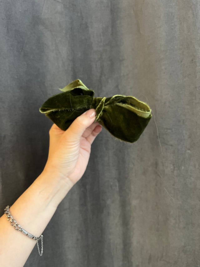 【2025AW 新色】ベルベット リボン シルク混 　250.ティーグリーン 幅50mm×1.3m｜高級 ビスコースベルベット・アンティーク風 手芸素材