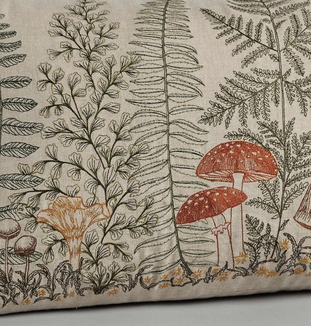 CORAL&TUSK「Mushrooms and Ferns Lumbar Pillow」キノコとシダ  クッションカバー 40x80cm  (コーラル・アンド・タスク)