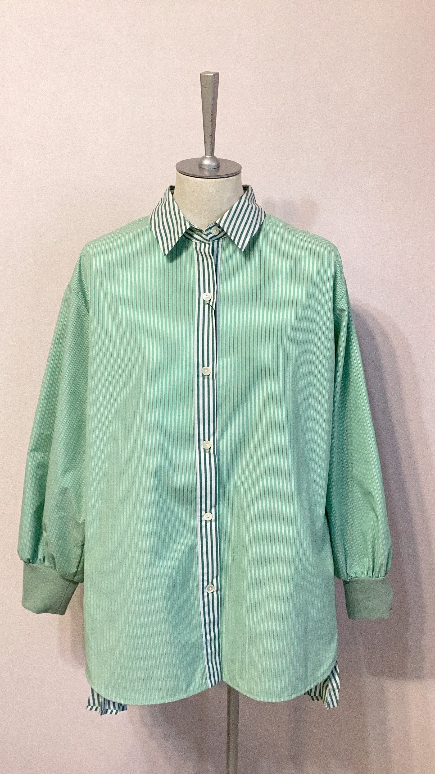 2025秋冬 Lallia Mu 切替 プリーツ ストライプシャツ No.2514612 ライトグリーン フリーサイズ ラリアムー