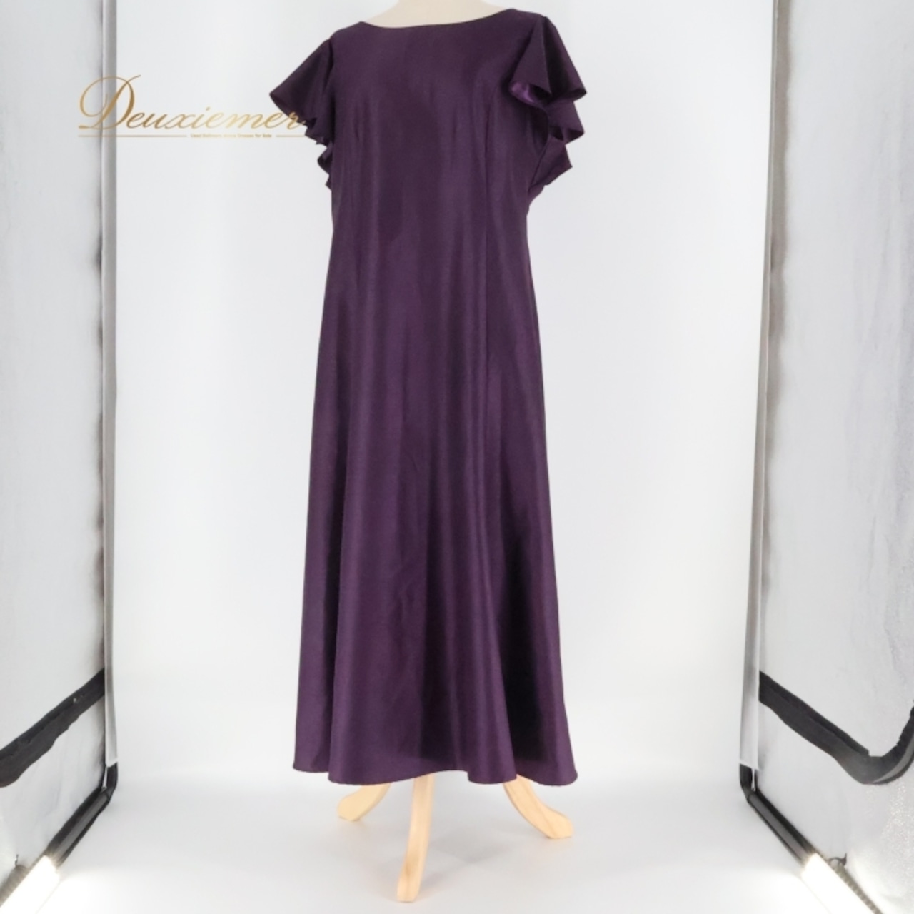 フラダンス 衣装 ワンピース ドレス ブルーヘブンカンパニー パープル系 BLUE HEAVEN COMPANY ワンカラー 無地 シンプル きれい 上品 大人っぽい 華やか 鮮やか かわいい 紫 ハワイアン アロハ フラ ダンス レッスン 練習 おしゃれ