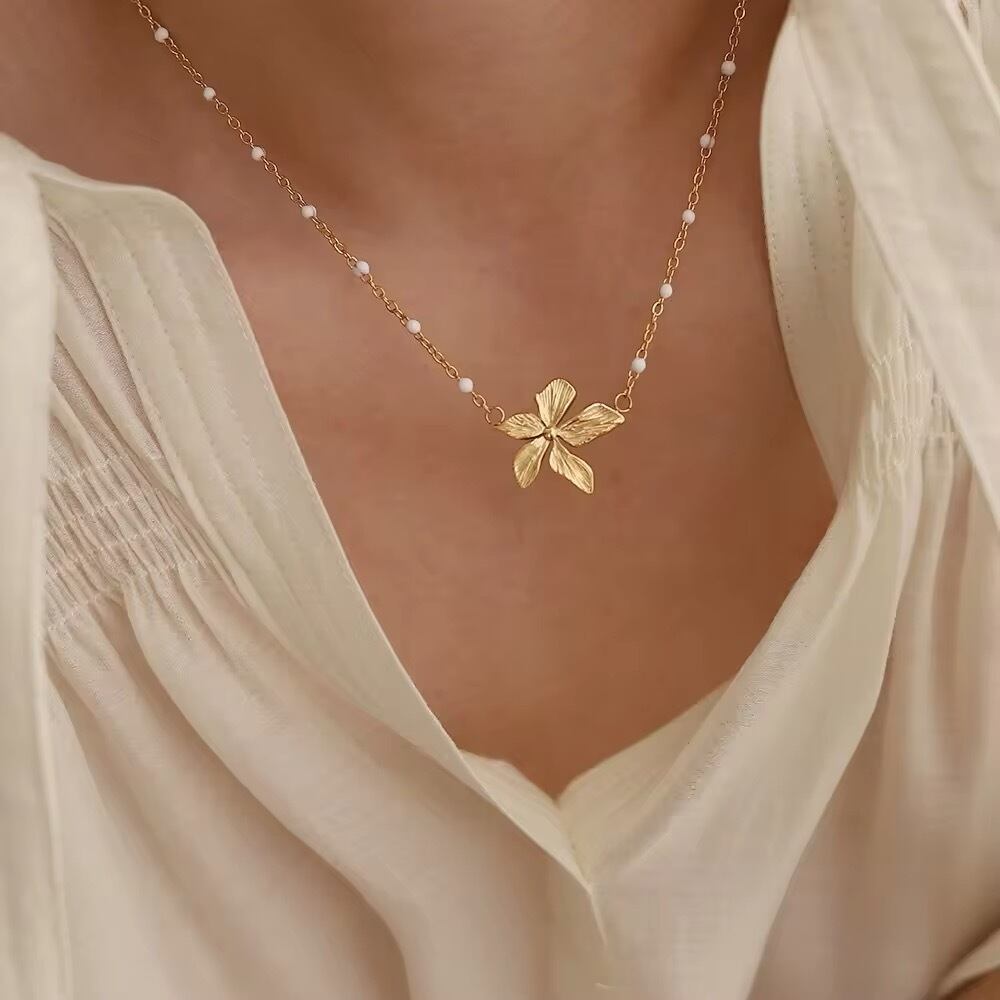 金アレ対応 ミニビーズ×チェーンのフラワーネックレス(0654)