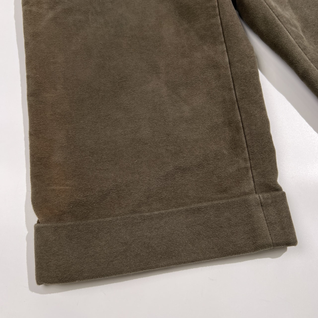 A.P.C. アーペーセー 裾ダブル モールスキン ハーフパンツ ショートパンツ サイズ 36 /グレージュ系/男女でも