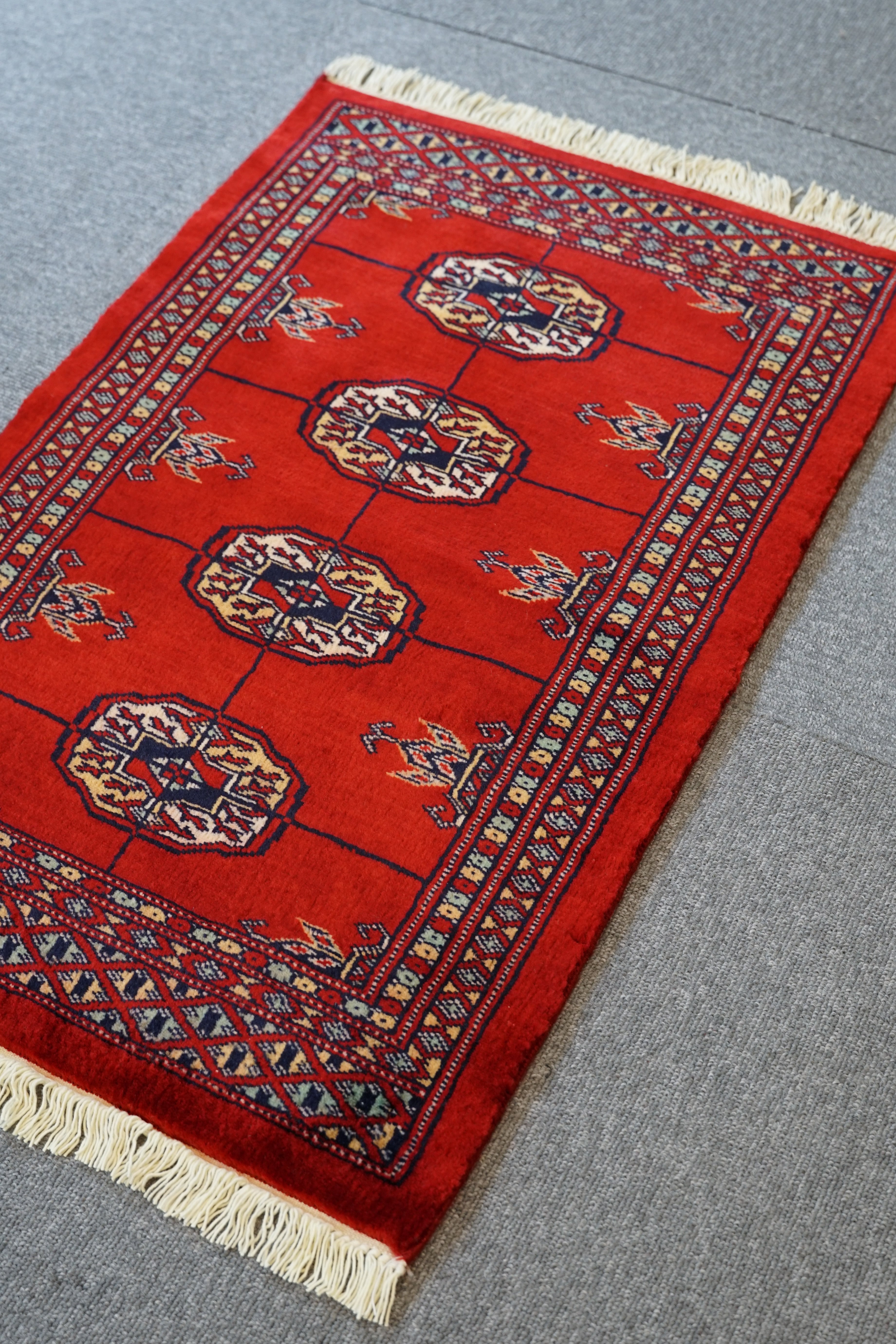 パキスタン手織り絨毯 ウール size:76×49cm-