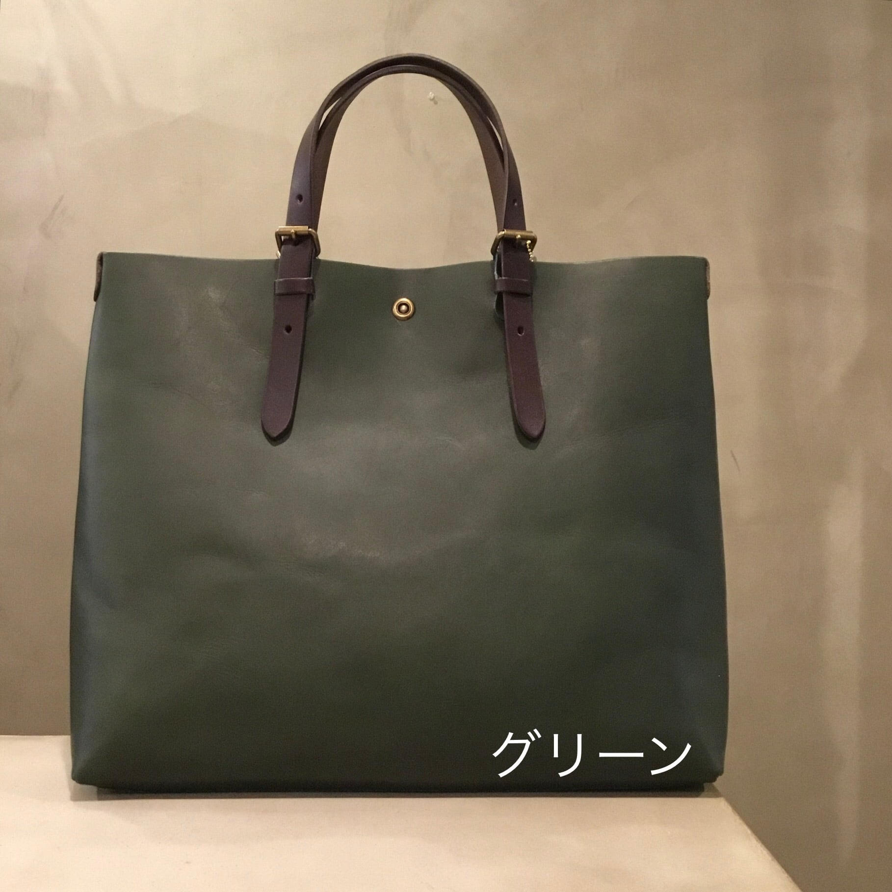 オイルヌメ(牛革)縦にも横にもA4サイズのトートバッグ・alto.アルト
