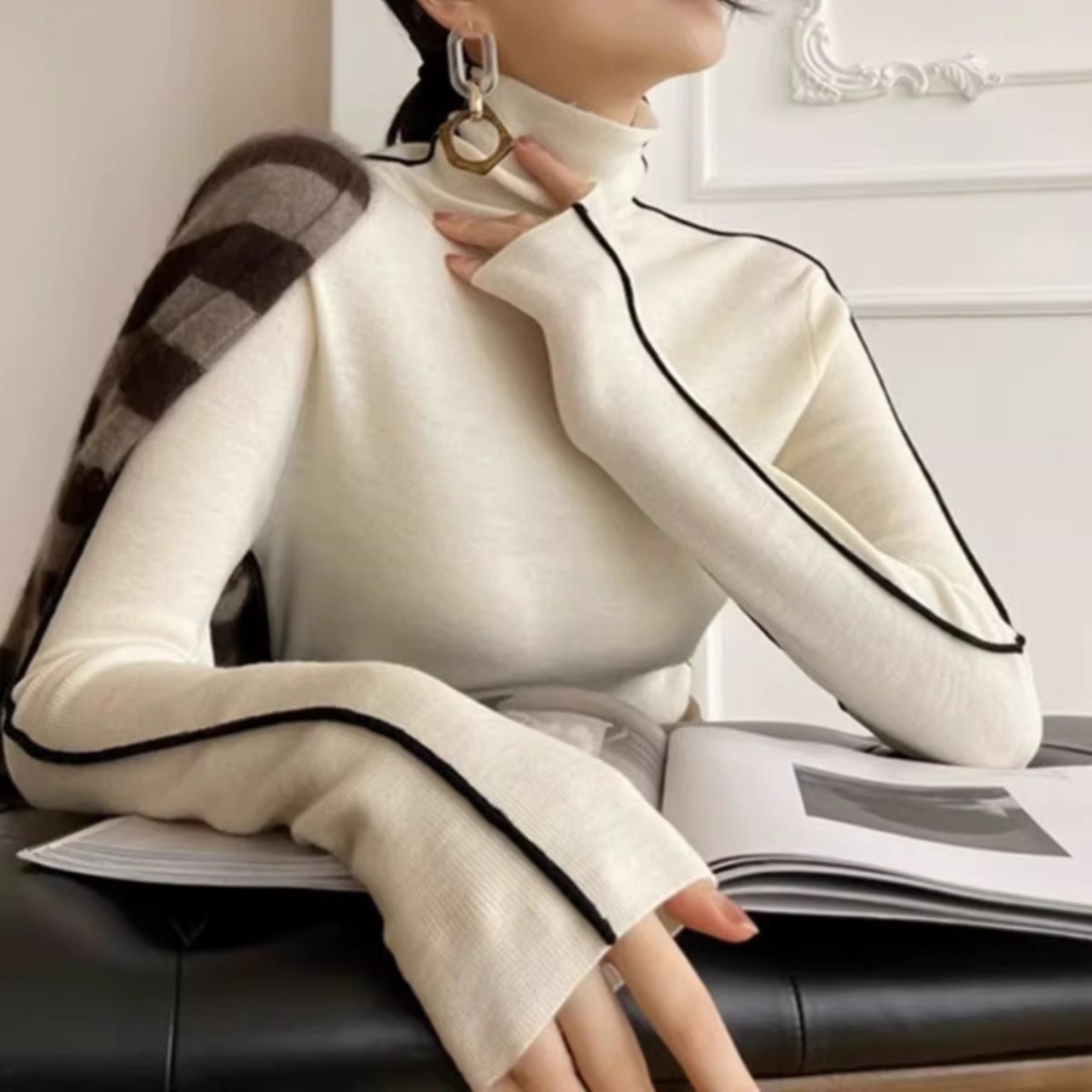 Color-Block Slouchy Turtleneck Knit Top (ME241)