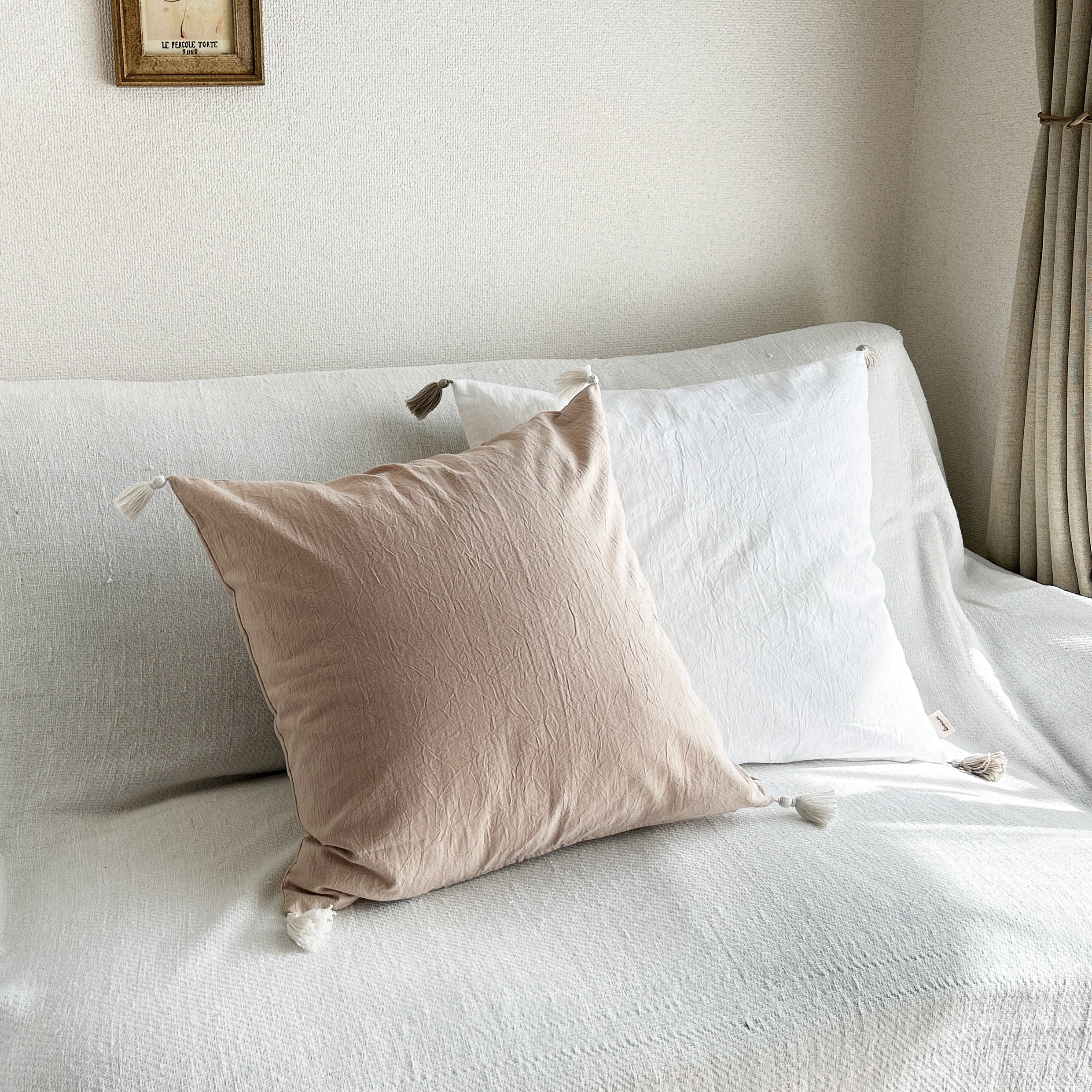 クッションカバー タッセル エクリュベージュ×オフホワイト | le mum