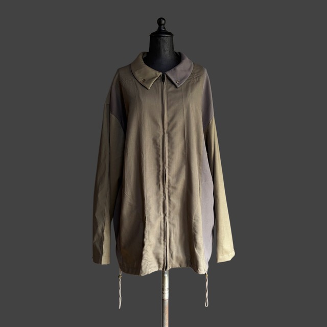 DRAWSTRING ZIP BLOUSON – BEIGE