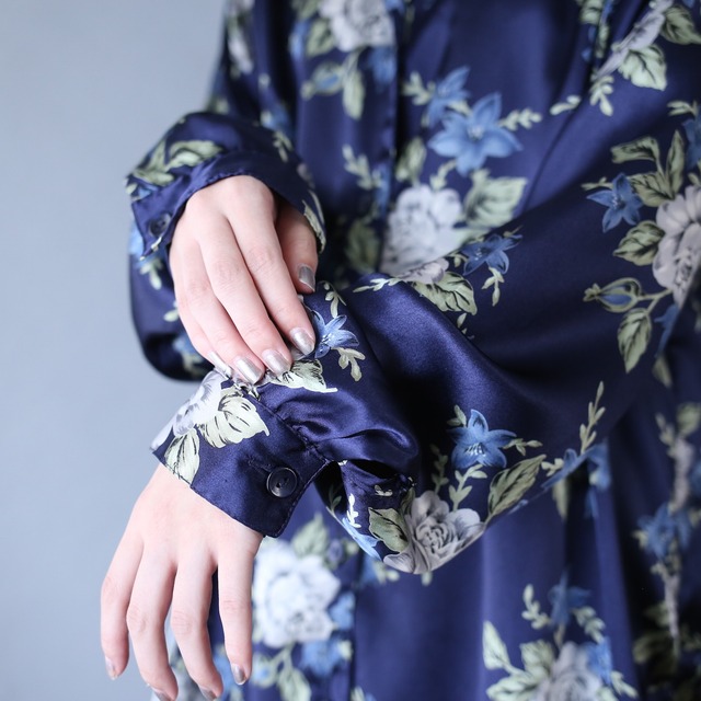 beautiful blue flower pattern over silhouette gloss fabric shirt