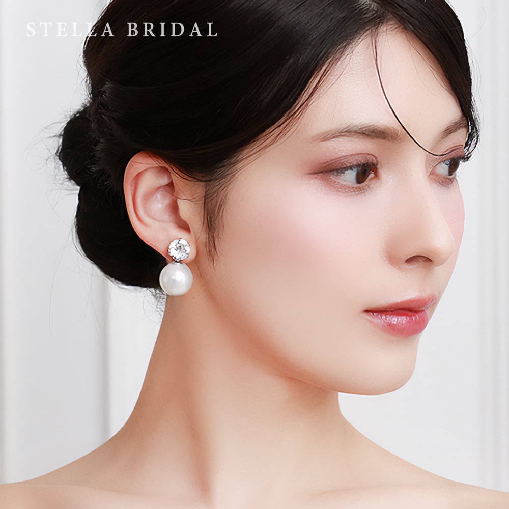 スワロフスキークリスタルと大粒パールのブライダルピアスorイヤリング Liora リオラ