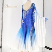 社交ダンス 衣装 スタンダード ドレス スタンダードドレス ワンピース フロート レース 青 白 上品 綺麗 高級感 デモ 競技 ダンス パーティ 発表会 ホワイト系 ブルー系 グラデーション スカート 大人用 エレガント シンプル おしゃれ パーティー用 フォーマル レディース