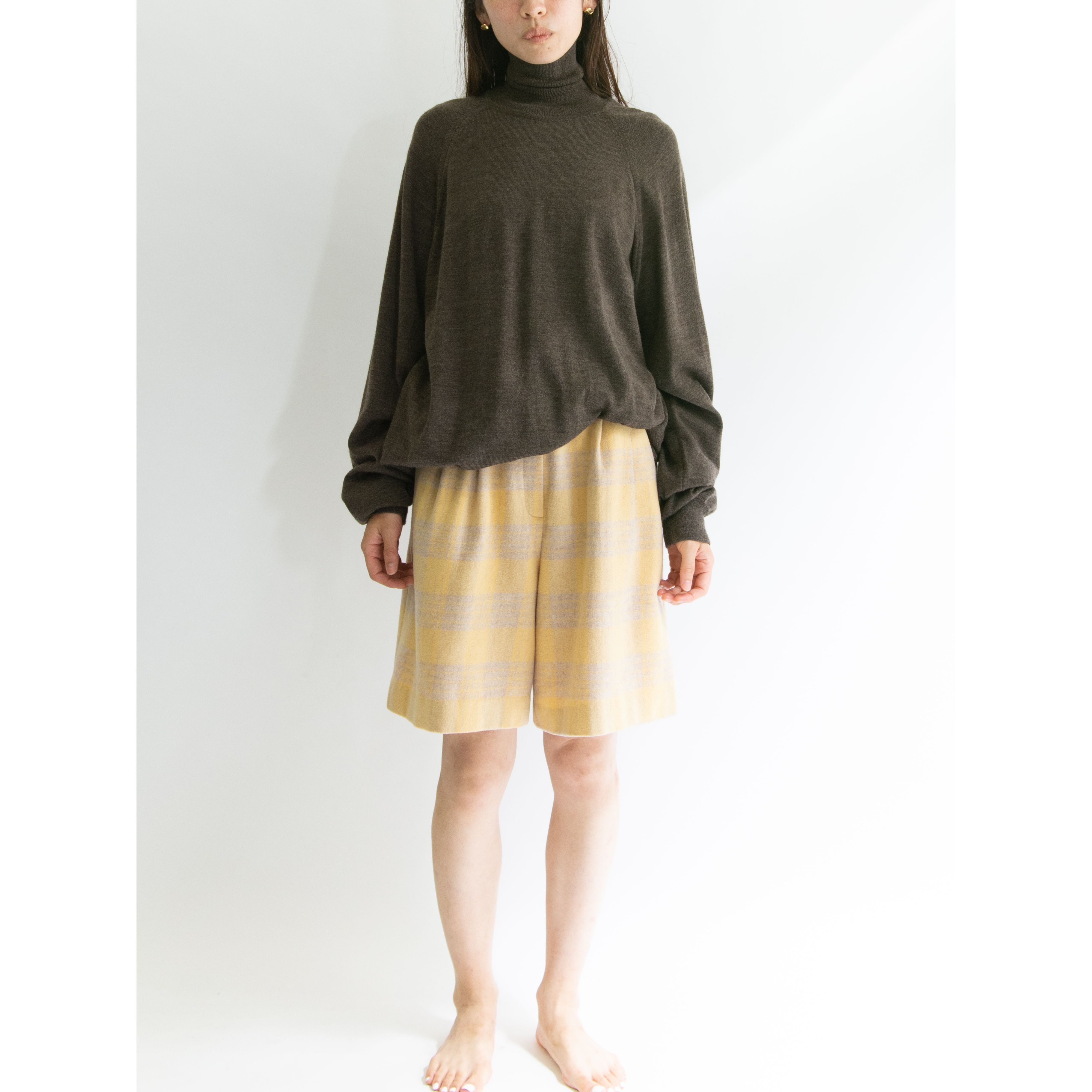 miss chloe】Made in Japan wool-nylon 2tuck check short pants