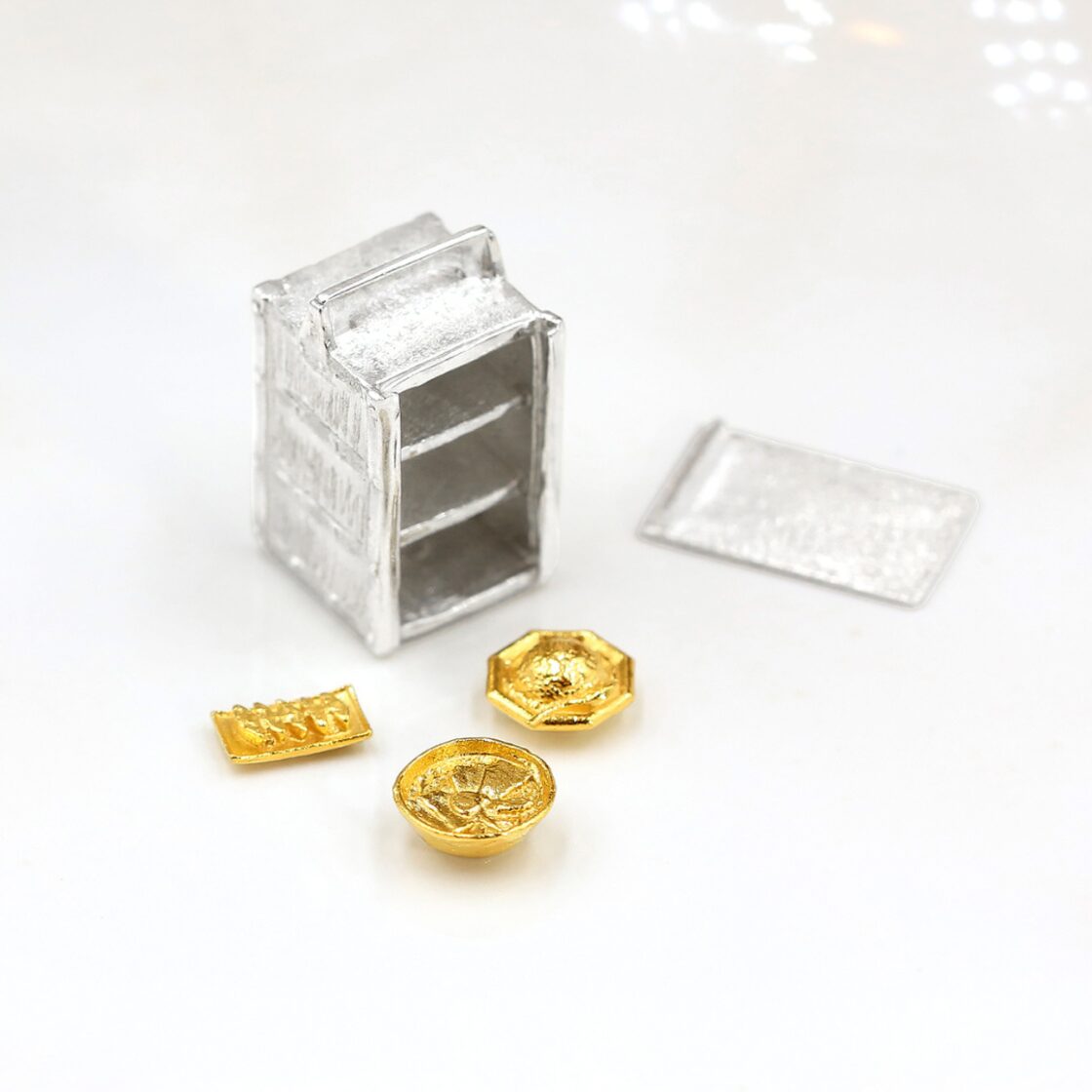 純金 『餃子』コイン 約0.3g お守り【JUNGOLD】 | Pay ID