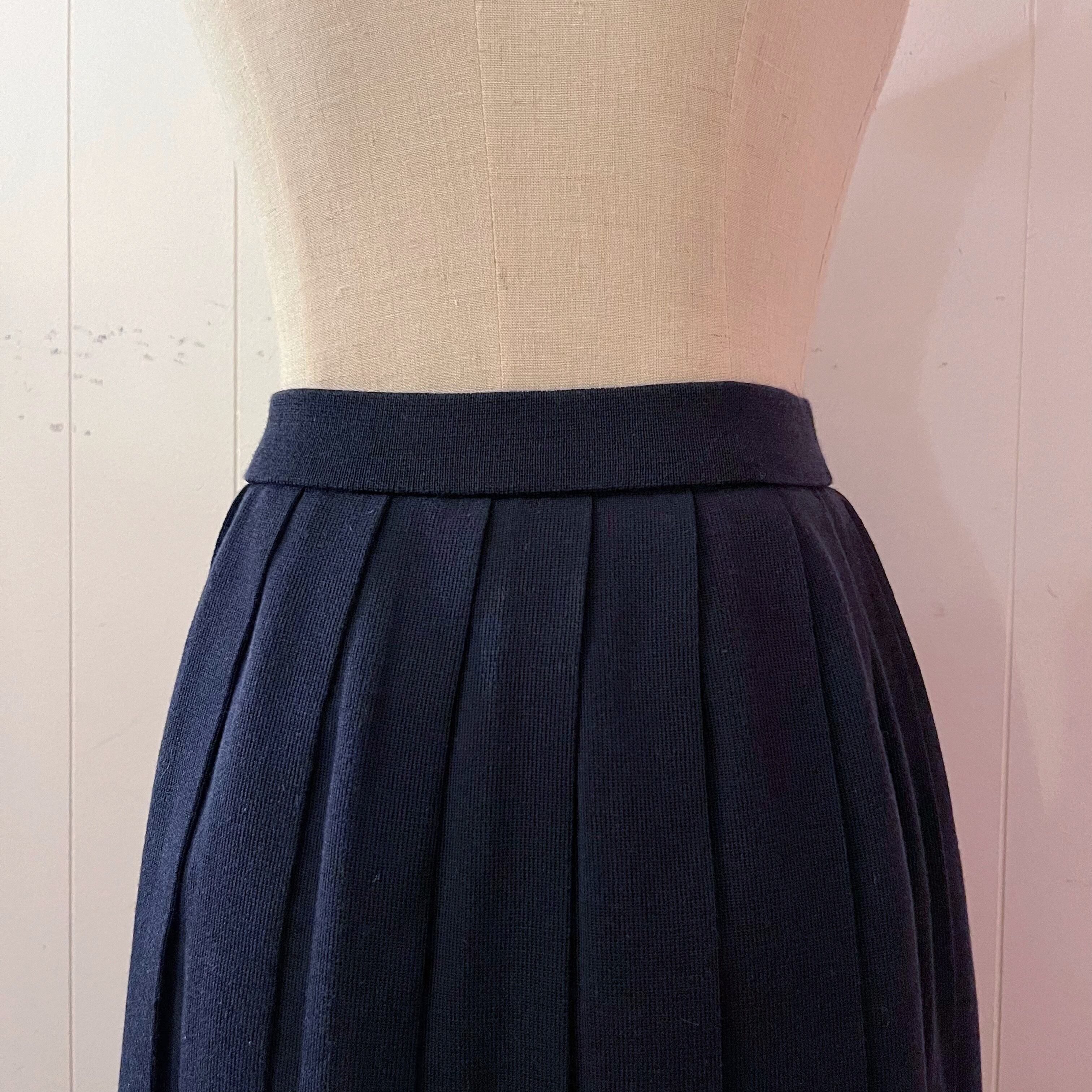 navy knit pleats mini skirt