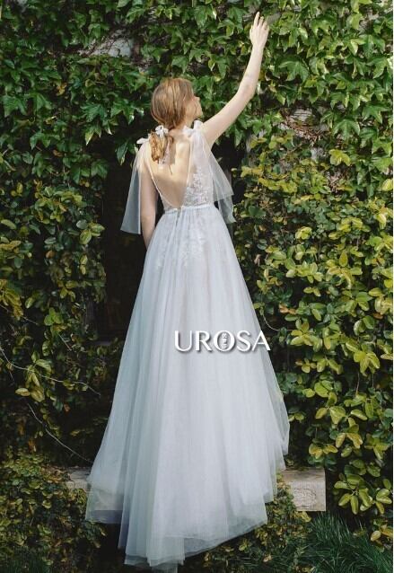 高品質！ ウエディングドレス ホワイト 繊細レース 深Vネック  