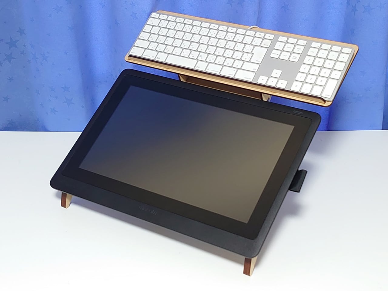 Wacom Cintiq  液タブ+公式スタンド付