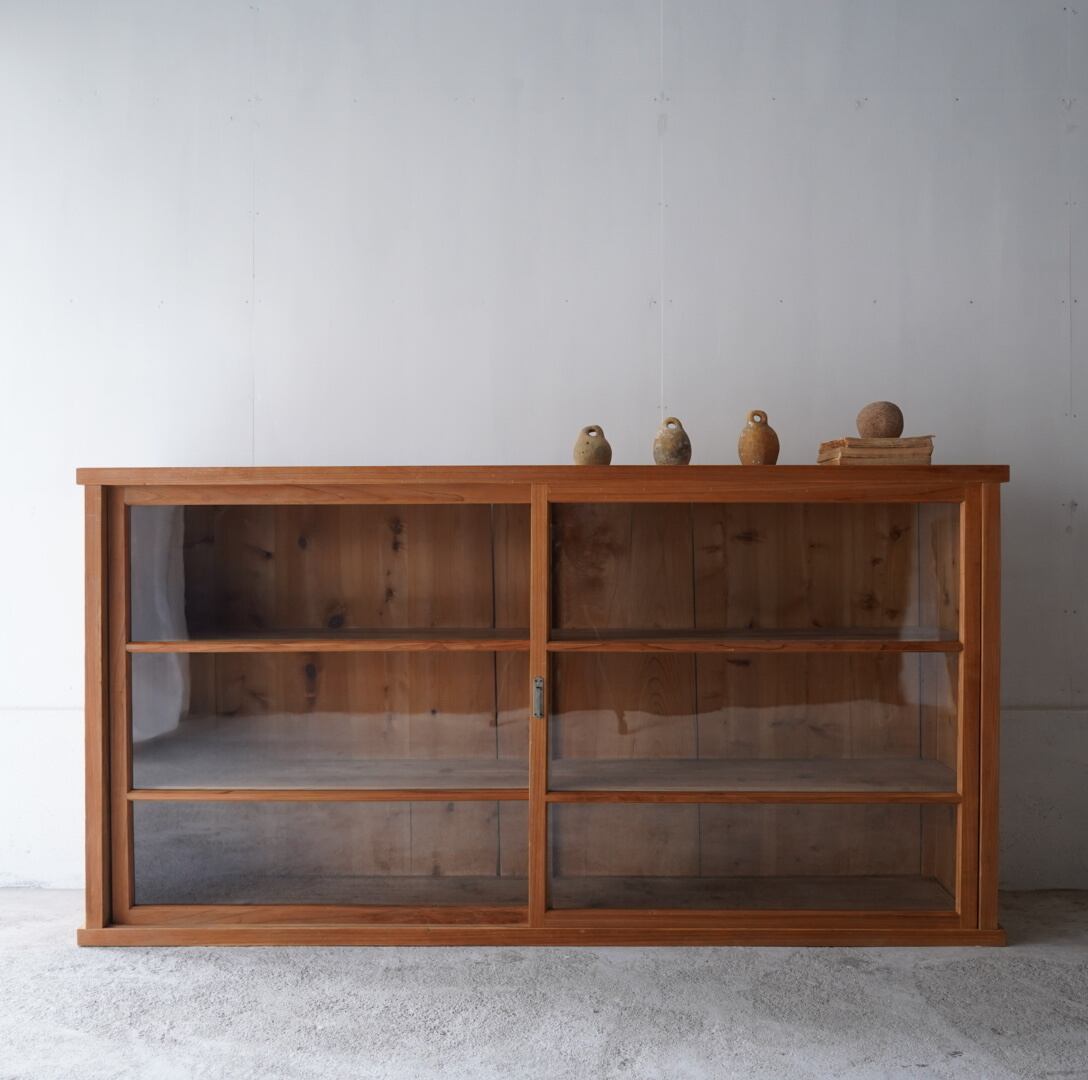 カウンターガラスケース