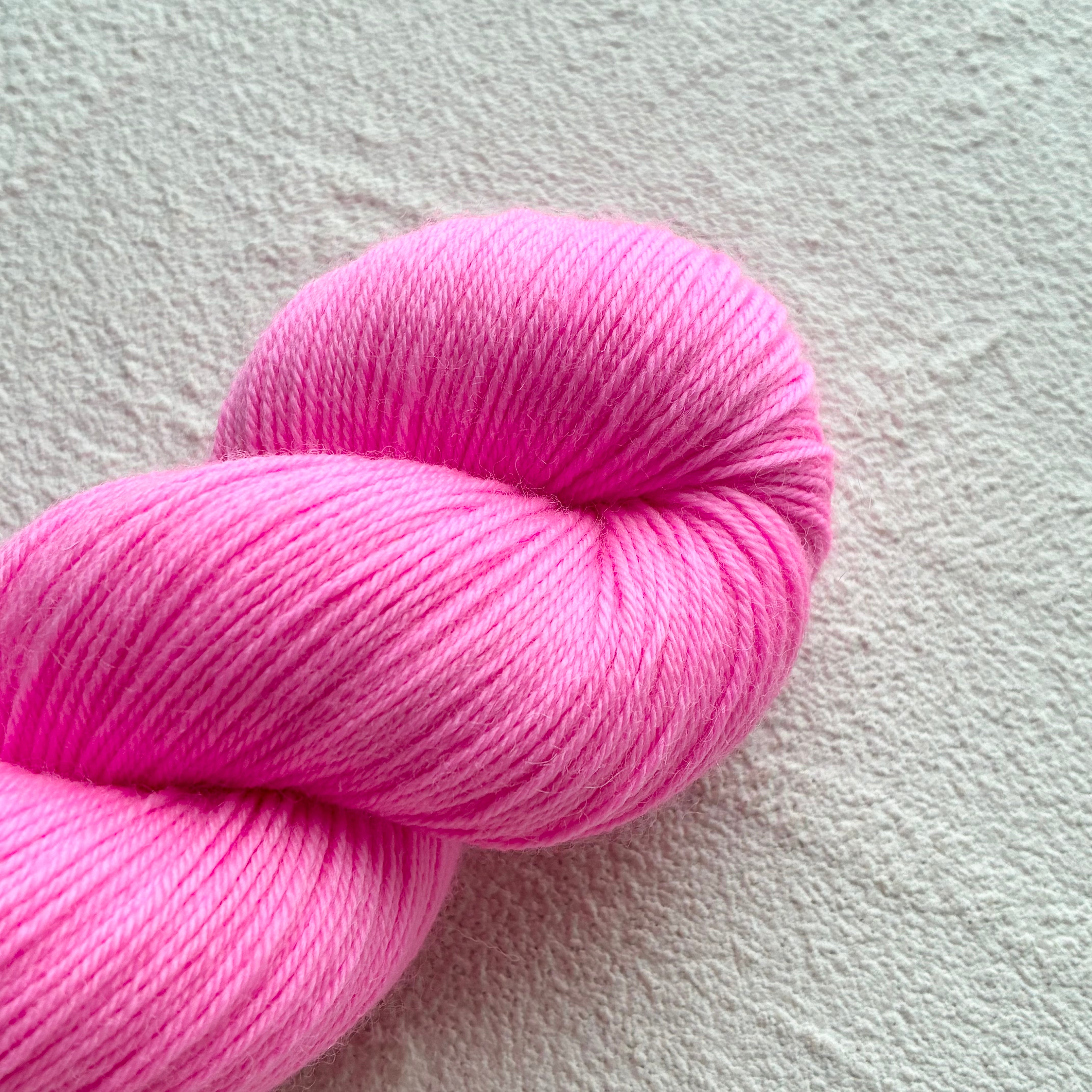 Basic Sock 【Neon Fuchsia】 | IRODORI YARN | 手染め毛糸と編み物の
