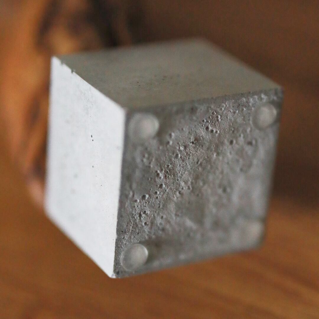 saisei (再生) driftwood flower vase cement 無塗装 | FREEPARK