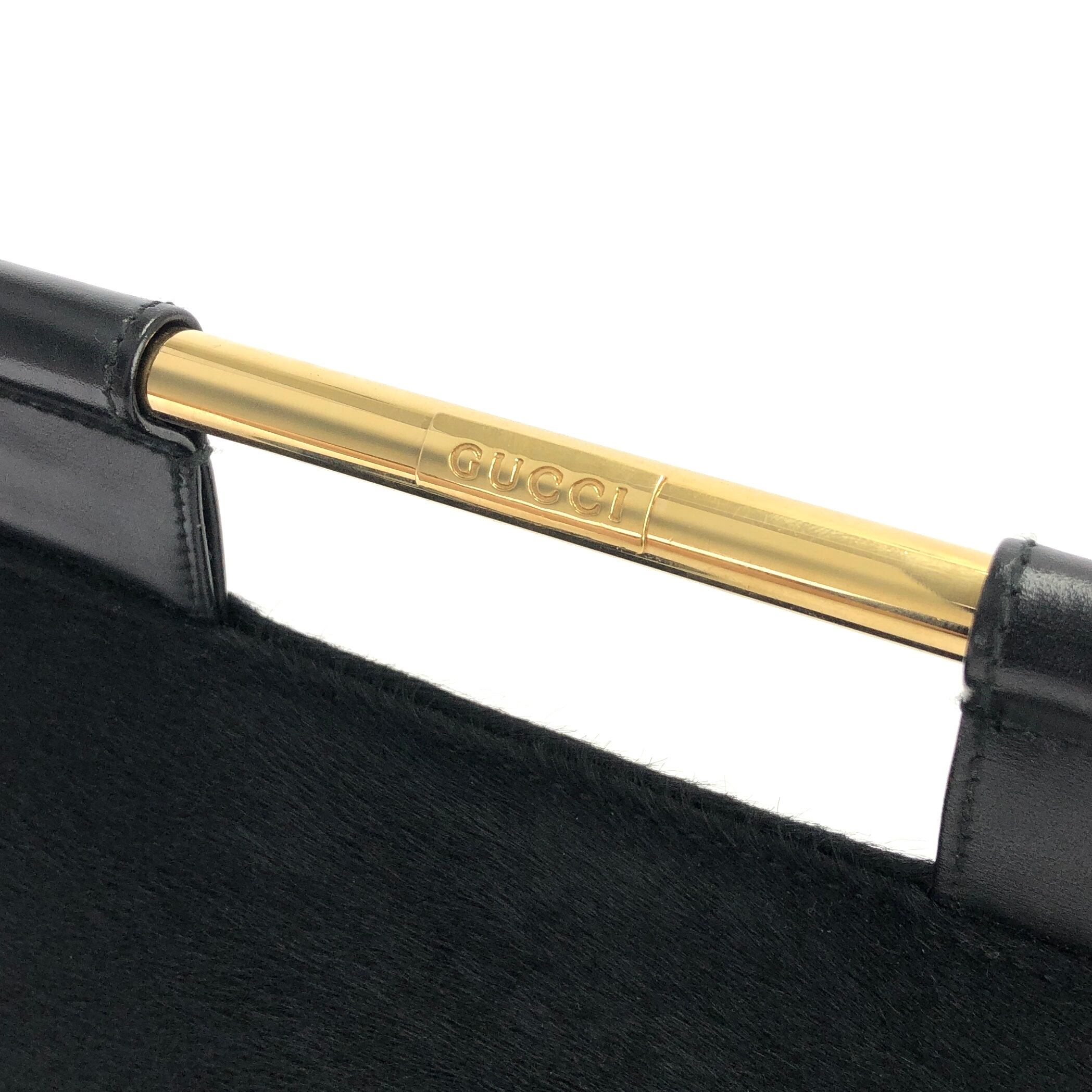 GUCCI ワンショルダーバッグ ナイロン 黒 ロゴ金具　グッチ　メタルハンドル GUCCI グッチ ロゴ ハラコ メタルハンドル フラップ 2WAY ハンドバッグ